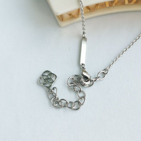 Kendra Scott Elisa Silver Dichroic Glass Necklace - Picture 4 of 4